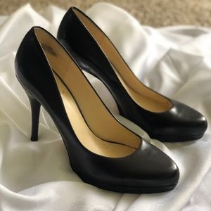 Black Nine West Heels Sz 10